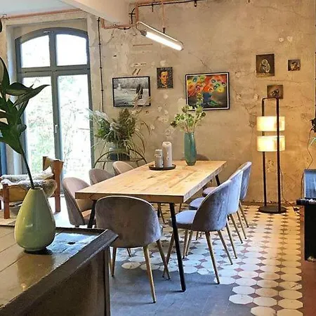 Loft In The Noodle Factory *